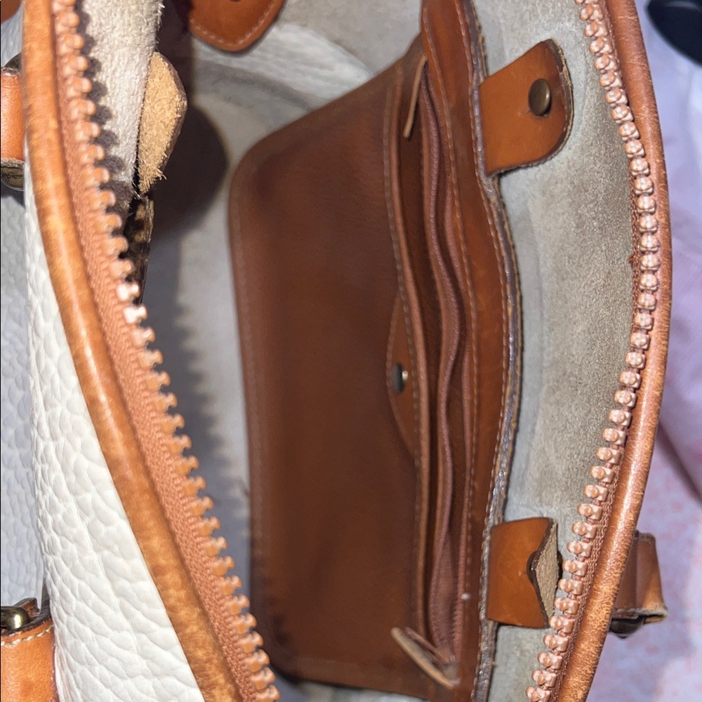 Dooney & Bourke White and Brown Satchel Vintage - Picture 6 of 9